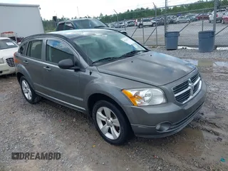 2011 Dodge Caliber Mainstreet z VIN 1B3CB3HA8BD254252, wystawiony jako IAAI lot #42239670 z przebiegiem 171 033 mil mil oraz . Historia ofert i sprzedaży dostępna na DreamBid. Obrazek 1.