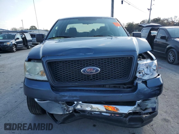 2004 Ford F-150 XL z VIN 1FTRF12W44NA77850, wystawiony jako Copart lot #52124375 z przebiegiem 175 402 mil mil oraz Szkody całkowita. Historia ofert i sprzedaży dostępna na DreamBid. Obrazek 5.