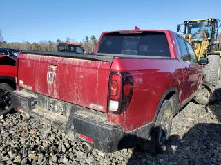 2022 Honda Ridgeline RTL-E with VIN 5FPYK3F78NB015932, listed as a Copart auction lot 53505315 with 40,009 mi miles and Salvage title. Bid and sale history available at DreamBid. Image 3.