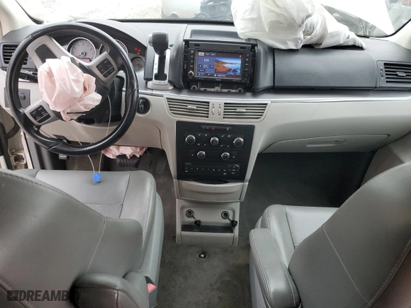 2011 Volkswagen Routan SE with VIN 2V4RW3DG5BR766741, listed as a Copart auction lot 80923713 with 169,703 mi miles and Salvage Title. Bid and sale history available at carsss.com. Image 8.