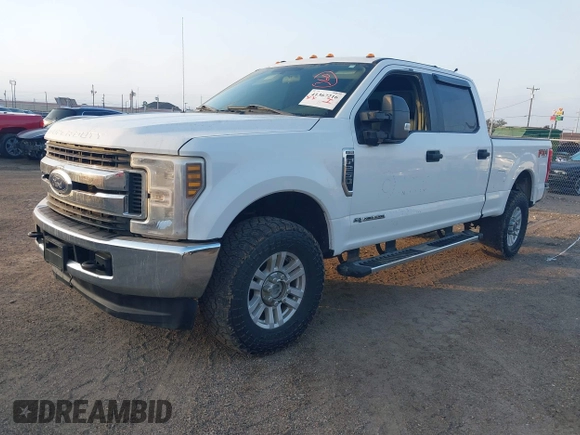2018 Ford Super Duty F-250 SRW XL with VIN 1FT7W2BT9JEB87422, listed as a IAAI auction lot 41367216 with 162,239 mi miles. Bid and sale history available at carsss.com. Image 2.