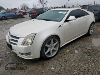 2012 Cadillac CTS Premium z VIN 1G6DP1E37C0138891, wystawiony jako Copart lot #47774095 z przebiegiem 93 022 mil mil oraz Tytuł czysty. Historia ofert i sprzedaży dostępna na DreamBid. Obrazek 1.