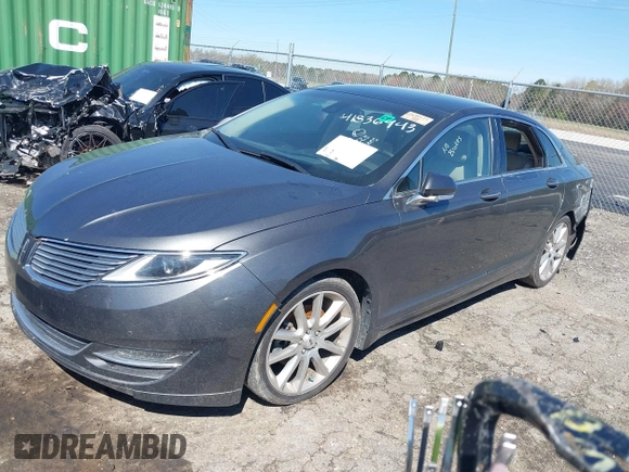 2016 Lincoln MKZ z VIN 3LN6L2G90GR632116, wystawiony jako IAAI lot #41836442 z przebiegiem 121 223 mil mil oraz . Historia ofert i sprzedaży dostępna na DreamBid. Obrazek 2.