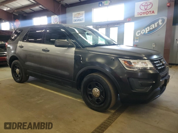 2018 Ford Police Interceptor Utility z VIN 1FM5K8AR5JGA27100, wystawiony jako Copart lot #58722565 z przebiegiem 95 481 mil mil oraz Tytuł czysty. Historia ofert i sprzedaży dostępna na DreamBid. Obrazek 4.