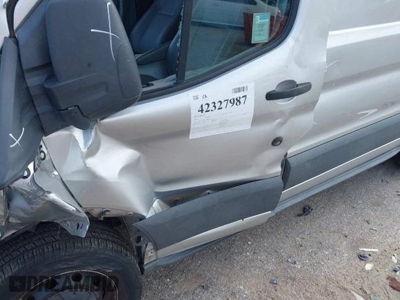 2016 Ford Transit Cargo с VIN 1FTYE1CM0GKB33378, выставлен на аукционе IAAI как лот 42327987 с пробегом 156 020 миль миль и . История ставок и продаж доступна на DreamBid. Изображение 17.
