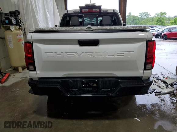 2023 Chevrolet Colorado 2WD Work Truck с VIN 1GCGSBEC5P1153517, выставлен на аукционе Copart как лот 57752845 с пробегом 17 838 миль миль и Чистый • Clean title. История ставок и продаж доступна на DreamBid. Изображение 6.
