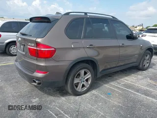 2012 BMW X5 35i z VIN 5UXZV4C53CL991140, wystawiony jako IAAI lot #42312591 z przebiegiem 115 875 mil mil oraz . Historia ofert i sprzedaży dostępna na DreamBid. Obrazek 4.