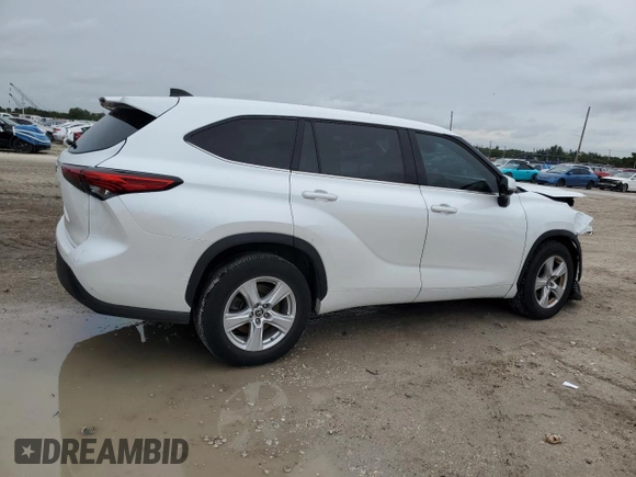 2022 Toyota Highlander L with VIN 5TDCZRAH0NS120106, listed as a Copart auction lot 59477505 with 42,971 mi miles and Salvage title. Bid and sale history available at DreamBid. Image 3.