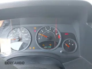 2008 Jeep Patriot Sport with VIN 1J8FT28W18D636073, listed as a IAAI auction lot 42030817 with 103,122 mi miles. Bid and sale history available at carsss.com. Image 7.
