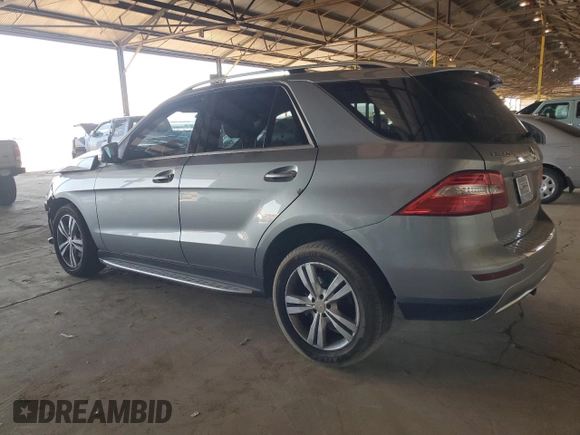 2013 Mercedes-Benz M 350 with VIN 4JGDA5JB0DA212288, listed as a Copart auction lot 61867235 with Not provided miles and Clean title. Bid and sale history available at DreamBid. Image 2.