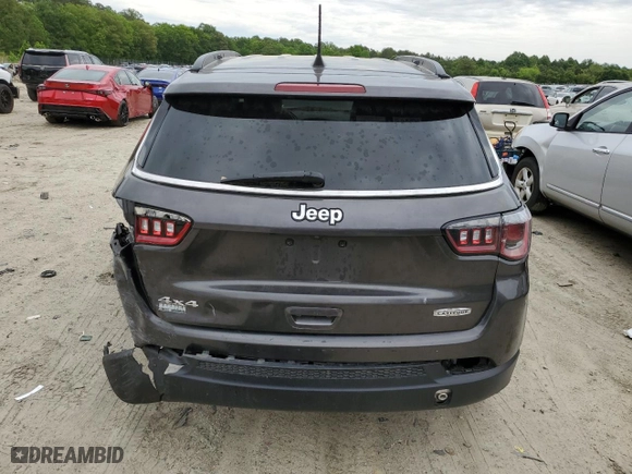 2019 Jeep Compass Latitude with VIN 3C4NJDBB8KT849503, listed as a Copart auction lot 88635325 with 215,957 mi miles and Non Repairable. Bid and sale history available at carsss.com. Image 6.