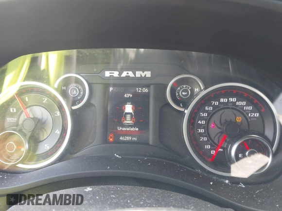 2022 Ram 2500 Big Horn with VIN 3C6UR5DL3NG382141, listed as a IAAI auction lot 41804461 with 46,289 mi miles. Bid and sale history available at carsss.com. Image 7.