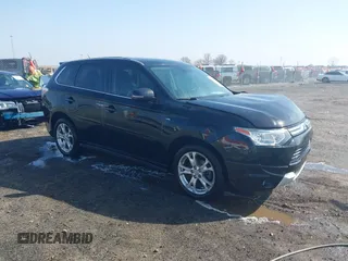 2014 Mitsubishi Outlander GT z VIN JA4JZ4AX8EZ016070, wystawiony jako IAAI lot #41771934 z przebiegiem 157 724 mil mil oraz . Historia ofert i sprzedaży dostępna na DreamBid. Obrazek 1.