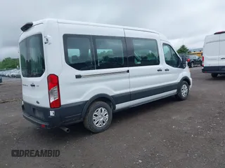 2022 Ford Transit Passenger XL with VIN 1FBAX2C86NKA79221, listed as a IAAI auction lot 42427641 with 56,245 mi miles and . Bid and sale history available at DreamBid. Image 4.