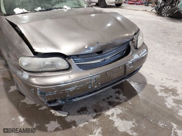 2000 Chevrolet Malibu with VIN 1G1ND52J2Y6144275, listed as a IAAI auction lot 41570948 with 230,626 mi miles. Bid and sale history available at carsss.com. Image 6.