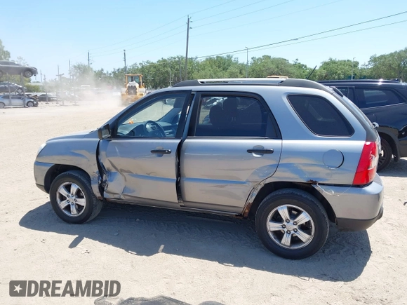 2010 Kia Sportage LX with VIN KNDKG3A47A7722839, listed as a IAAI auction lot 42017569 with 187,100 mi miles and . Bid and sale history available at carsss.com. Image 14.