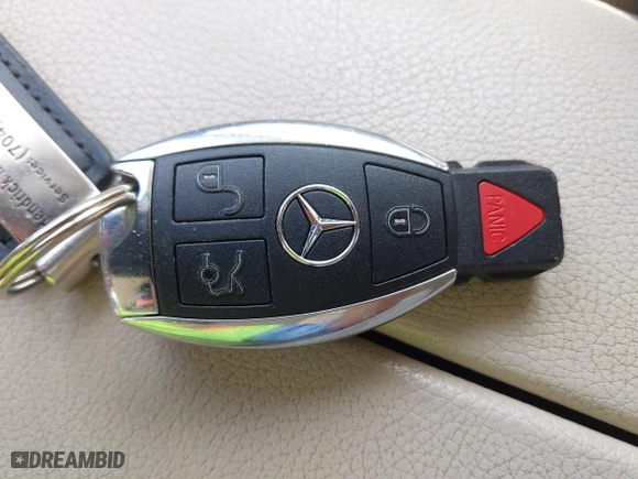 2019 Mercedes-Benz GLC with VIN WDC0G4JB3KV150851, listed as a IAAI auction lot 41835987 with 1 mi miles. Bid and sale history available at carsss.com. Image 11.