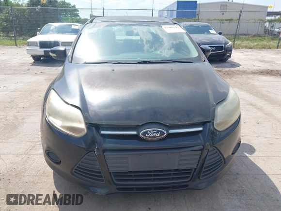 2014 Ford Focus SE with VIN 1FADP3F22EL102502, listed as a IAAI auction lot 41969213 with 154,946 mi miles. Bid and sale history available at carsss.com. Image 6.