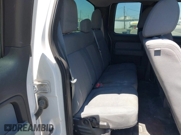 2014 Ford F-150 XL with VIN 1FTEX1CMXEFD13082, listed as a IAAI auction lot 40035539 with 204,751 mi miles and . Bid and sale history available at DreamBid. Image 8.