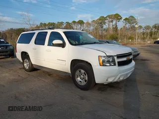 2012 Chevrolet Suburban LT with VIN 1GNSCJE06CR226677, listed as a IAAI auction lot 41403380 with 199,213 mi miles. Bid and sale history available at carsss.com. Image 1.