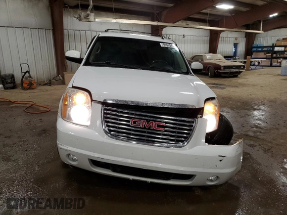 2011 GMC Yukon XL SLT with VIN 1GKS2KE32BR286468, listed as a Copart auction lot 50509415 with 271,634 mi miles and Clean Title. Bid and sale history available at carsss.com. Image 5.