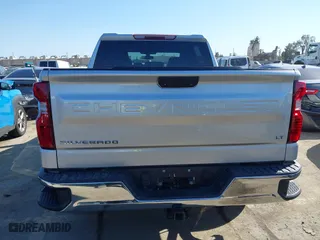 2019 Chevrolet Silverado 1500 LT with VIN 3GCPWCED9KG288268, listed as a IAAI auction lot 41860439 with 61,954 mi miles. Bid and sale history available at carsss.com. Image 16.