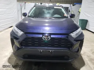 2022 Toyota RAV4 XLE with VIN 2T3P1RFV4NW316569, listed as a Copart auction lot 48360315 with 17,002 mi miles and Salvage Title. Bid and sale history available at carsss.com. Image 5.