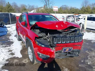 2018 Jeep Compass Altitude with VIN 3C4NJDBB0JT192615, listed as a IAAI auction lot 41633528 with 81,983 mi miles and . Bid and sale history available at carsss.com. Image 1.