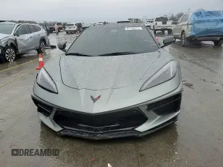 2024 Chevrolet Corvette 2LT z VIN 1G1YB3D40R5119204, wystawiony jako Copart lot #43156375 z przebiegiem 4 444 mil mil oraz Czysty tytuł • Clean title. Historia ofert i sprzedaży dostępna na DreamBid. Obrazek 10.