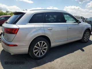 2018 Audi Q7 Prestige with VIN WA1VAAF71JD017682, listed as a Copart auction lot 58713945 with 120,610 mi miles and Salvage title. Bid and sale history available at DreamBid. Image 3.