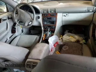 2003 Mercedes-Benz C 320 with VIN WDBRF64JX3E011458, listed as a Copart auction lot 45239835 with 203,013 mi miles and Salvage title. Bid and sale history available at DreamBid. Image 8.