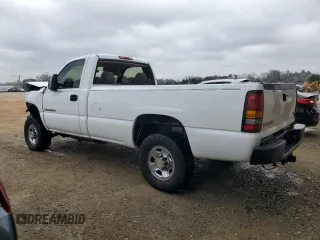 2006 GMC Sierra 2500HD SLE1 with VIN 1GTHK24UX6E131969, listed as a Copart auction lot 49069085 with 173,120 mi miles and Salvage title. Bid and sale history available at DreamBid. Image 2.