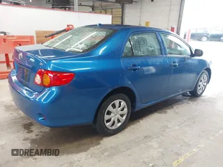 2010 Toyota Corolla z VIN 2T1BU4EE0AC239127, wystawiony jako IAAI lot #42307486 z przebiegiem 187 749 mil mil oraz . Historia ofert i sprzedaży dostępna na DreamBid. Obrazek 4.