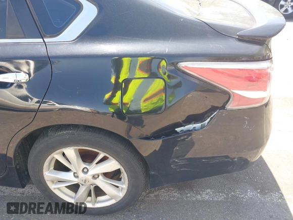 2015 Nissan Altima 2.5 SV with VIN 1N4AL3AP2FC488521, listed as a IAAI auction lot 42156706 with 172,687 mi miles. Bid and sale history available at carsss.com. Image 12.