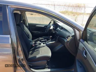2017 Nissan Sentra SR z VIN 3N1AB7APXHY332390, wystawiony jako IAAI lot #42049476 z przebiegiem 87 483 mil mil oraz . Historia ofert i sprzedaży dostępna na DreamBid. Obrazek 5.