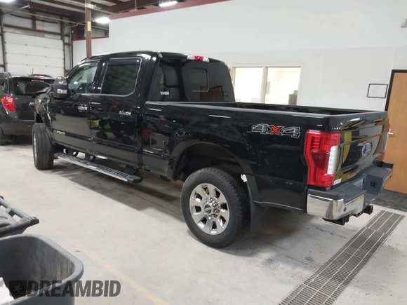 2019 Ford F-250 XL z VIN 1FT7W2BT9KEG37734, wystawiony jako IAAI lot #42042880 z przebiegiem 119 771 mil mil oraz . Historia ofert i sprzedaży dostępna na DreamBid. Obrazek 3.