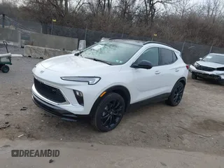 2024 Buick Encore GX Sport Touring с VIN KL4AMESL7RB024739, выставлен на аукционе IAAI как лот 41600883 с пробегом 3 481 миль миль и . История ставок и продаж доступна на DreamBid. Изображение 17.