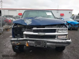 1996 Chevrolet C/K 1500 with VIN 2GCEK19R0T1247180, listed as a IAAI auction lot 40316582 with 263,241 mi miles. Bid and sale history available at carsss.com. Image 13.