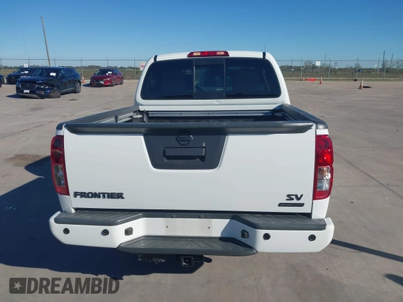 2020 Nissan Frontier SV z VIN 1N6ED0EA8LN715866, wystawiony jako IAAI lot #40888922 z przebiegiem 34 374 mil mil oraz . Historia ofert i sprzedaży dostępna na DreamBid. Obrazek 15.