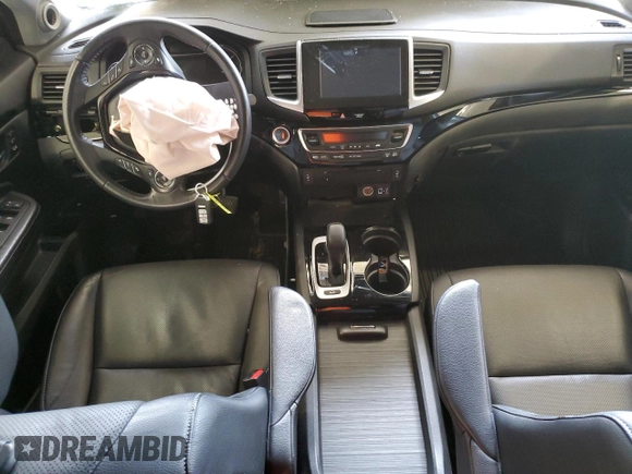 2018 Honda Ridgeline RTL-E z VIN 5FPYK3F77JB007492, wystawiony jako Copart lot #43716475 z przebiegiem Nie podano mil oraz Szkoda całkowita • Salvage title. Historia ofert i sprzedaży dostępna na DreamBid. Obrazek 8.