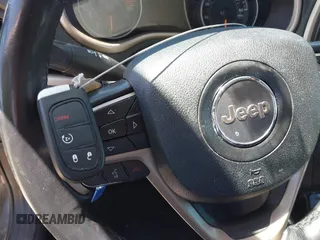 2016 Jeep Cherokee Limited с VIN 1C4PJLDB3GW138194, выставлен на аукционе IAAI как лот 42300563 с пробегом 185 064 миль миль и . История ставок и продаж доступна на DreamBid. Изображение 11.