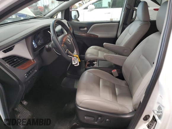 2017 Toyota Sienna XLE Auto Access Seat with VIN 5TDYZ3DC1HS780078, listed as a Copart auction lot 62499995 with 78,227 mi miles and Clean title. Bid and sale history available at DreamBid. Image 7.