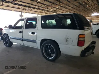 2000 Chevrolet Suburban LS with VIN 3GNEC16T9YG109043, listed as a Copart auction lot 77372784 with 228,042 mi miles and Salvage title. Bid and sale history available at DreamBid. Image 2.