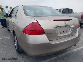 2006 Honda Accord Sdn LX with VIN 1HGCM56456A183960, listed as a IAAI auction lot 42028872 with 201,830 mi miles. Bid and sale history available at carsss.com. Image 3.