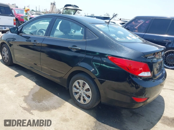 2017 Hyundai Accent SE z VIN KMHCT4AE4HU354755, wystawiony jako IAAI lot #42391519 z przebiegiem 106 998 mil mil oraz . Historia ofert i sprzedaży dostępna na DreamBid. Obrazek 3.