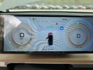 2024 Tesla Model Y Long Range z VIN 7SAYGAEEXRF987104, wystawiony jako Copart lot #54056015 z przebiegiem 24 027 mil mil oraz Szkoda całkowita • Salvage title. Historia ofert i sprzedaży dostępna na DreamBid. Obrazek 9.