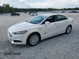 2014 Ford Fusion Titanium z VIN 3FA6P0SU9ER189380, wystawiony jako Copart lot #63160665 z przebiegiem 137 152 mil mil oraz Szkoda całkowita • Salvage title. Historia ofert i sprzedaży dostępna na DreamBid. Obrazek 1.