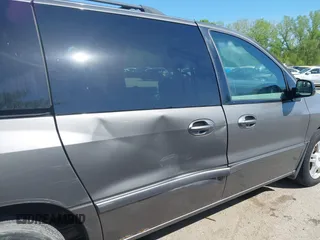 2006 Ford Freestar SEL z VIN 2FMZA52246BA23512, wystawiony jako IAAI lot #42081504 z przebiegiem Nie podano mil oraz . Historia ofert i sprzedaży dostępna na DreamBid. Obrazek 6.