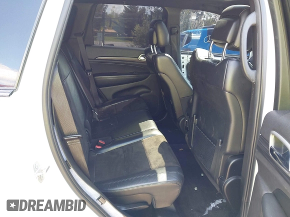 2019 Jeep Grand Cherokee Upland z VIN 1C4RJFAG4KC566506, wystawiony jako IAAI lot #42355720 z przebiegiem 127 141 mil mil oraz . Historia ofert i sprzedaży dostępna na DreamBid. Obrazek 8.