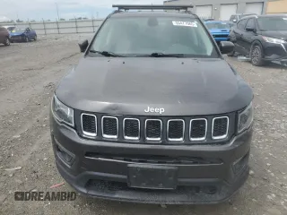 2018 Jeep Compass Latitude z VIN 3C4NJDBB9JT115063, wystawiony jako Copart lot #55477065 z przebiegiem 174 570 mil mil oraz Szkody całkowita. Historia ofert i sprzedaży dostępna na DreamBid. Obrazek 5.